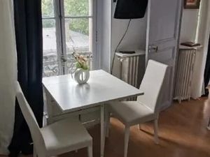 Location meublée appartement 2 pièces 30 m² à Paris 8ème (75008)  1 490 €