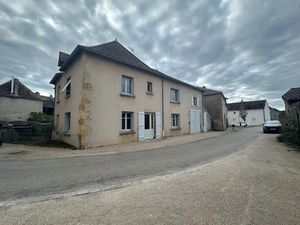 Location maison 6 pièces 160 m² à Anzy-le-Duc (71110)  735 €
