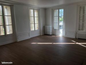Location  loue appartement T3 à Bois-le-Roi (77)