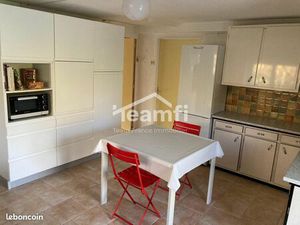 Maison 5 pièces 180 m²