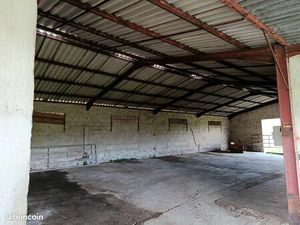 Emplacement caravane camping-car véhicule divers