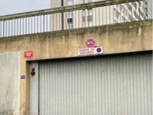 Place de parking couverte