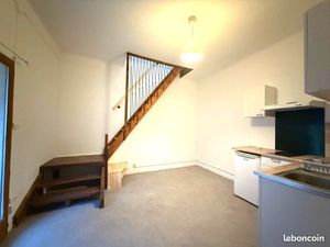 T2 mezzanine lumineux au cœur de Sommières