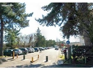 Place de parking sécurisée – Pavé de Grignon  Thiais – 40 /mois