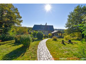 Entre village et campagne