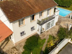 Vente maison 9 pièces 182 m² Péronnas (01960)