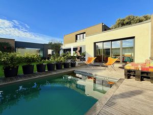 Maison de caractère de qualité à La rochelle