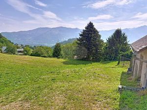 Grange foraine  vue montagne