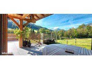 Chalet Lambersens_Belle exposition _Garage 140m2 / Atelier _ Annecy / La Clusaz