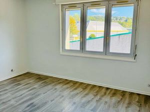 Bureau local 120 m2 proche hôpital et commerce