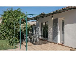 Vente maison neuve 3 pièces 70 m² à Entraigues-sur-la-Sorgue (84320)  313 900 €