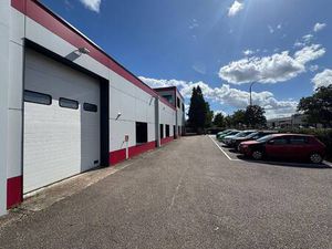 Local d'activités à louer
