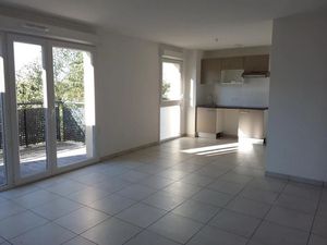 Location appartement 3 pièces 59 m² à Cugnaux (31270)  849 €