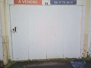 Vente Garage et parking à Rennes Lorient - Saint-Brieuc (35000) : à vendre / 12m² Rennes L
