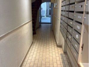 Cave proche de la Tour Eiffel