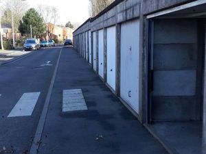 Garage/box 15 m² Lille