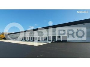 Local d'activité 8 018 m²