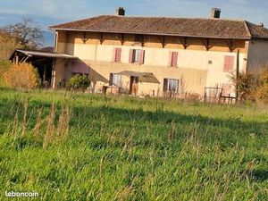 Maison de campagne Villeneuve 01480