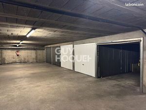 Parking/box 13 m² LES LILAS