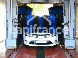 Garage / Station-Service à vendre