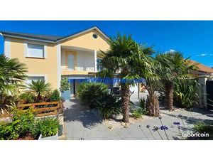 Maison - 8 pièces - 181 m² + véranda