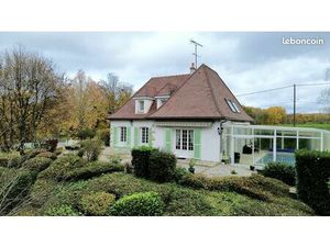 Maison 7 pièces 217 m²