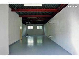 Local bureaux 160 m²