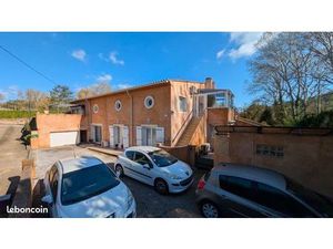 Appartement T3 de 80 M2 dans maison en copropriété