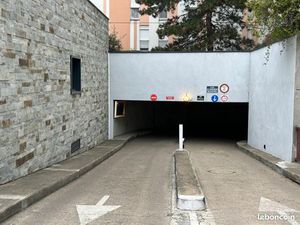 Paking/box 14 m² BOULOGNE BILLANCOURT