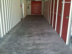 Garage/box 10 m² Saint Martin De Villereglan