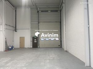 Local 260 m² Le Blanc-Mesnil