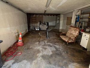 Local commercial garage