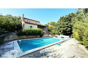 Mas provençale de 157 m2 avec jardin et piscine au calme  sans vis-à-vis  maison provençal