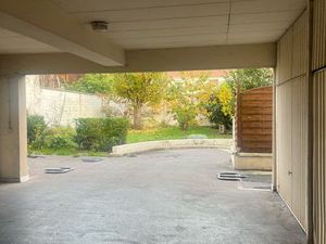 BOX A LOUER à 200m de la Mairie