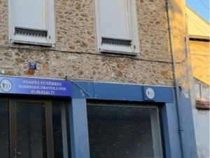 Local commercial/Bureau à louer - 30 m2 - Centre ville