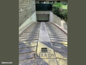 Parking/box 9 m² Neuilly-sur-Seine