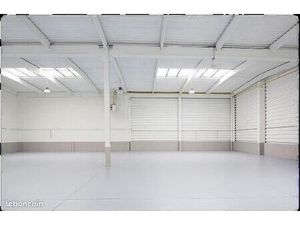 Local d'activité 500 m²