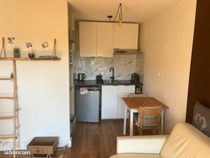 STUDIO 5 mn a pied du plan