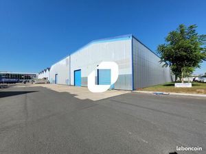 Local d'activité 1 600 m²