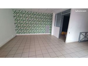 Local commercial 50 m² COURSEULLES SUR MER