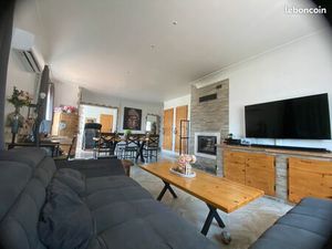 Haut de maison avec jardin