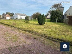 Terrain 966 m² CREANCES