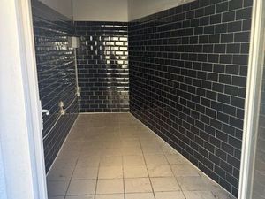 Belle de mai Local Place Cadenat