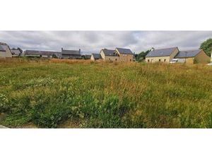 Terrain constructible viabilisé à vendre