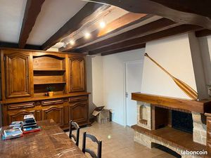 CV Jougne F3/F4 : 930 euros