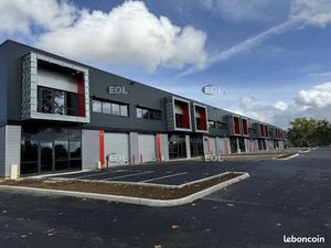 Local bureaux 7 560 m²