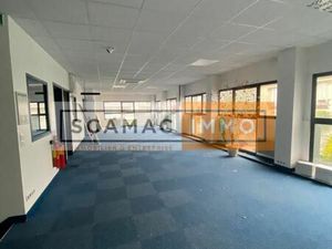 Bureau 170 m²