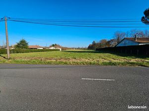 Vends très beau Terrain à bâtir de 1510 m2 sur Etauliers terrain