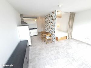 Joli appartement studio au dernier étage