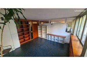 Bureau rdc privatif architecte lumineux à louer dans un espace professionnel partagé – Par